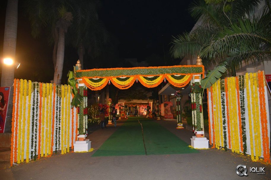 Shatamanam-Bhavati-Movie-Special-Screening-at-Prasad-Labs